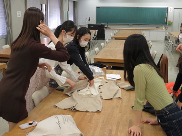 国内縫製メーカーとコラボしたファッションブランド M R Tokyo マール トウキョウ が誕生 被服学科 吉井ゼミ 大妻女子大学